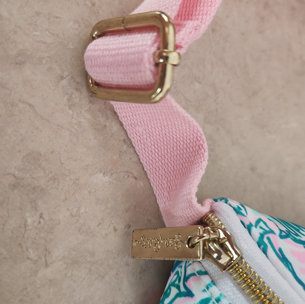 Lilly Pulitzer Tropical Pink and Teal Belt Bag - Picture 7 of 7